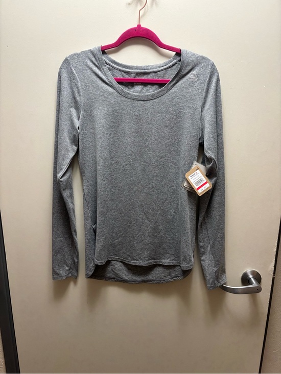 Reebok Tops - Reebok Women’s Heather Gray Long Sleeve Crewneck Top